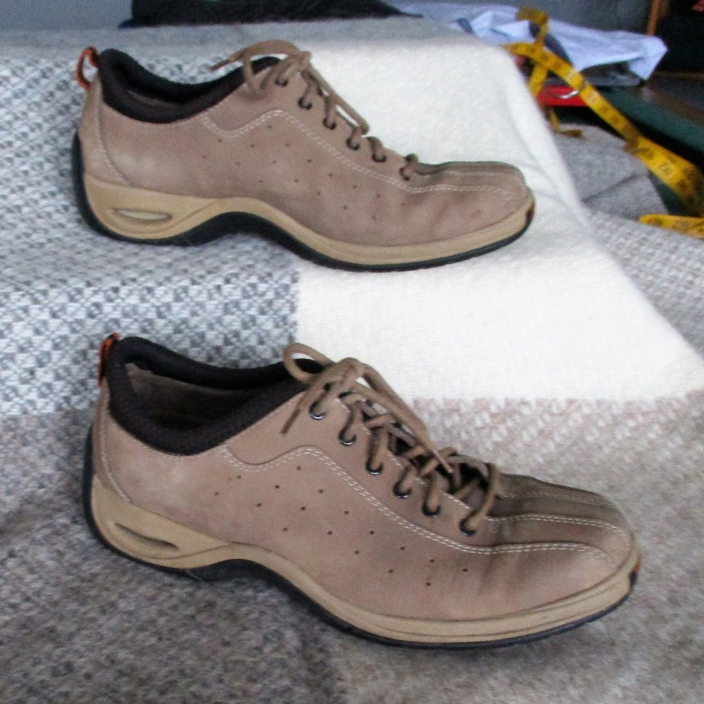 Men's Cole Haan Country Sneakers EUC